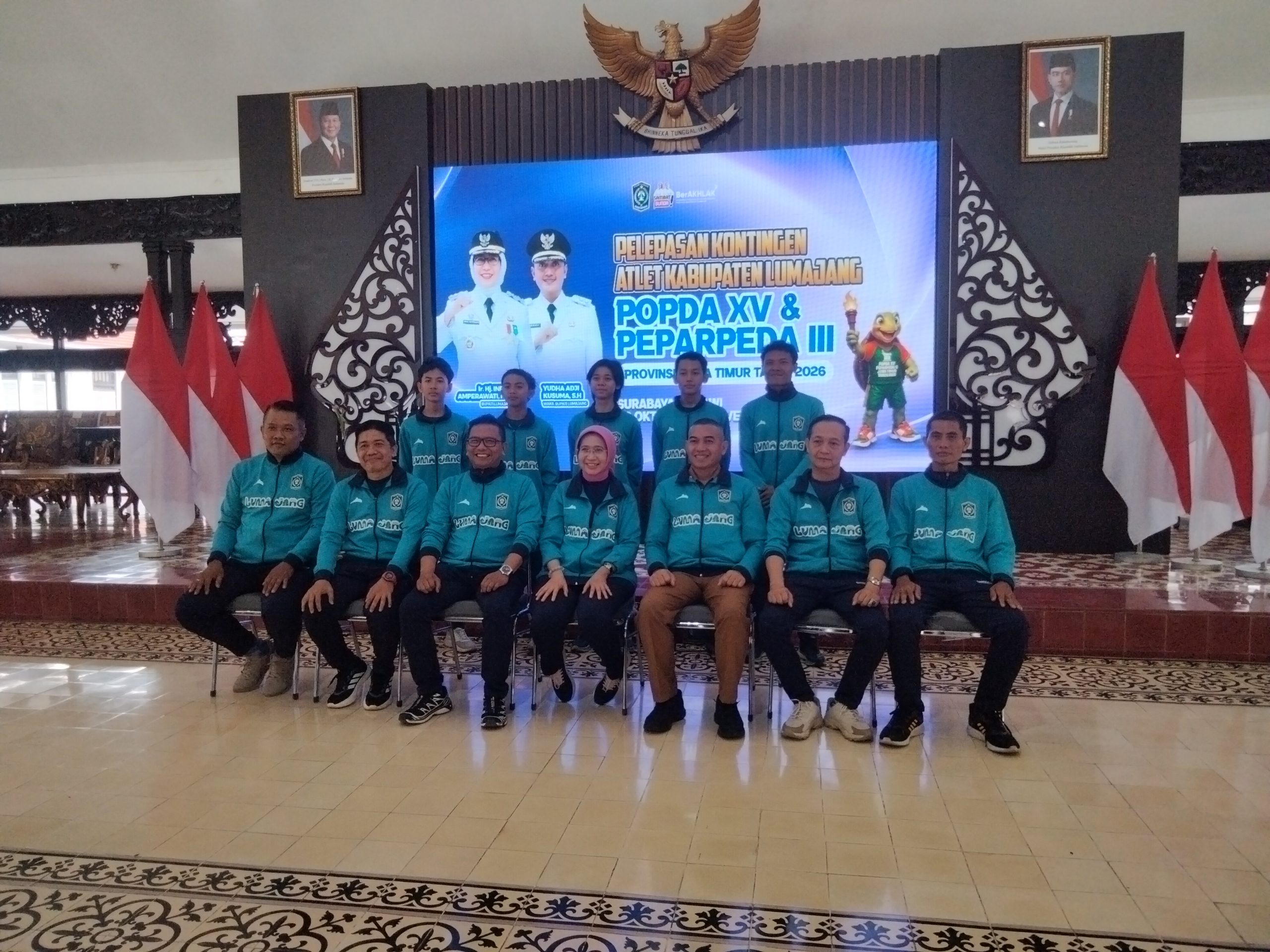 Lepas Atlet POPDA Jatim 2026 di Pendopo Arya Wiraraja, Bupati Lumajang Tekankan Prestasi dan Sportivitas