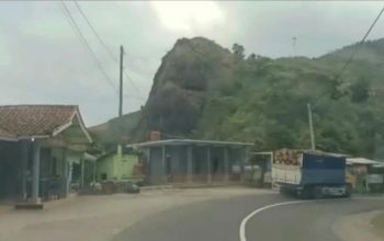 Dibalik Keindahan Pesona Objek Wisata Alam Panjat Tebing Batu Tumpang-Garut, Tersimpan Sejarah Mustika Merah Delima Yang Diburu Para Supranatural?