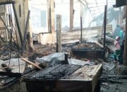 Pasca Kebakaran Pasar Andir Garut,Warga Pasar tetap Beraktipitas