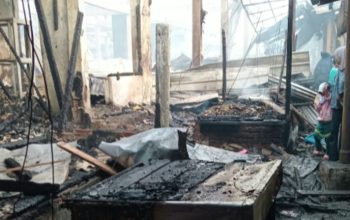 Pasca Kebakaran Pasar Andir Garut,Warga Pasar tetap Beraktipitas