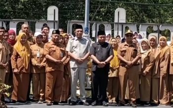 Ratusan Siswa SMPN 1 Tamanan Sambangi Pendopo Bupati Bondowoso dalam Kegiatan Kokurikuler Jelajah Bondowoso