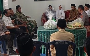 Forkopimcam Tamanan Berikan Tumpeng Ucapan HUT ke-81 TNI di Koramil Tamanan