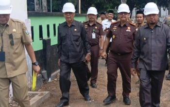 Kajari Bondowoso dan Tim Gabungan Monitoring Revitalisasi Sekolah, Tegaskan Pengawasan Ketat dan Penggunaan Material Lokal