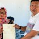 Wujudkan Kepastian Hukum Hak Milik Warga, Kantah Bondowoso Serahkan Sertipikat PTSL di Desa Tanggulangin