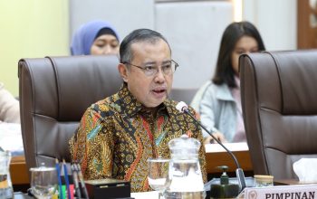 DPR Minta Pemerintah Pastikan Hak Puluhan Ribu Pekerja Telah Terdampak PHK Terpenuhi