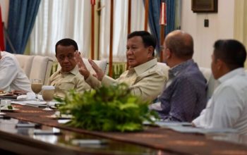 Jaga Daya Beli Masyarakat, Presiden Prabowo Siapkan Kembali Bantuan Pangan dan Subsidi Upah 