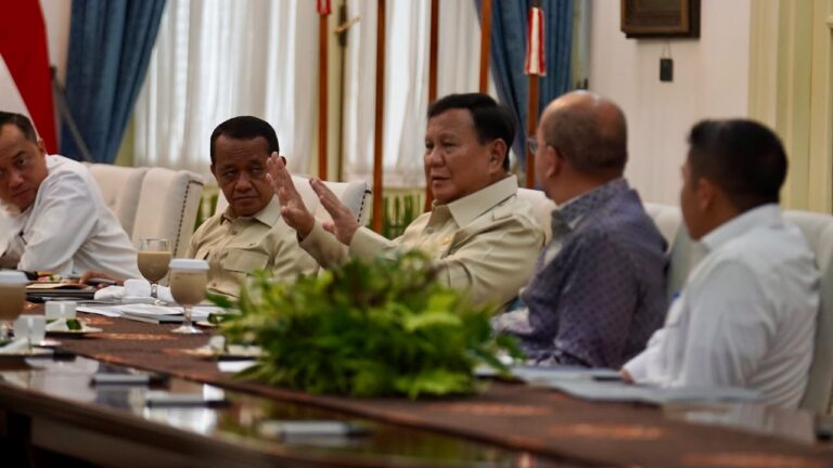 Jaga Daya Beli Masyarakat, Presiden Prabowo Siapkan Kembali Bantuan Pangan dan Subsidi Upah 